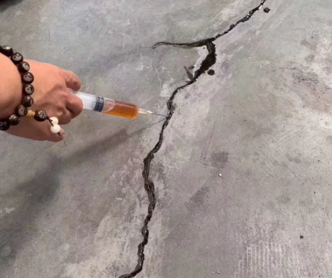 贵南混凝土裂缝修补技术详解​